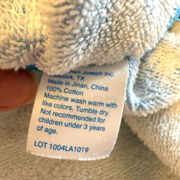 Stephen Joseph Kids Toddler Carter Embroidered Shark Bath Beach Towel Gray Blue - Picture 9 of 9